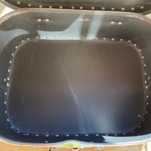 Jolie Co Frog Prince Suitcase - Picture 6 of 7